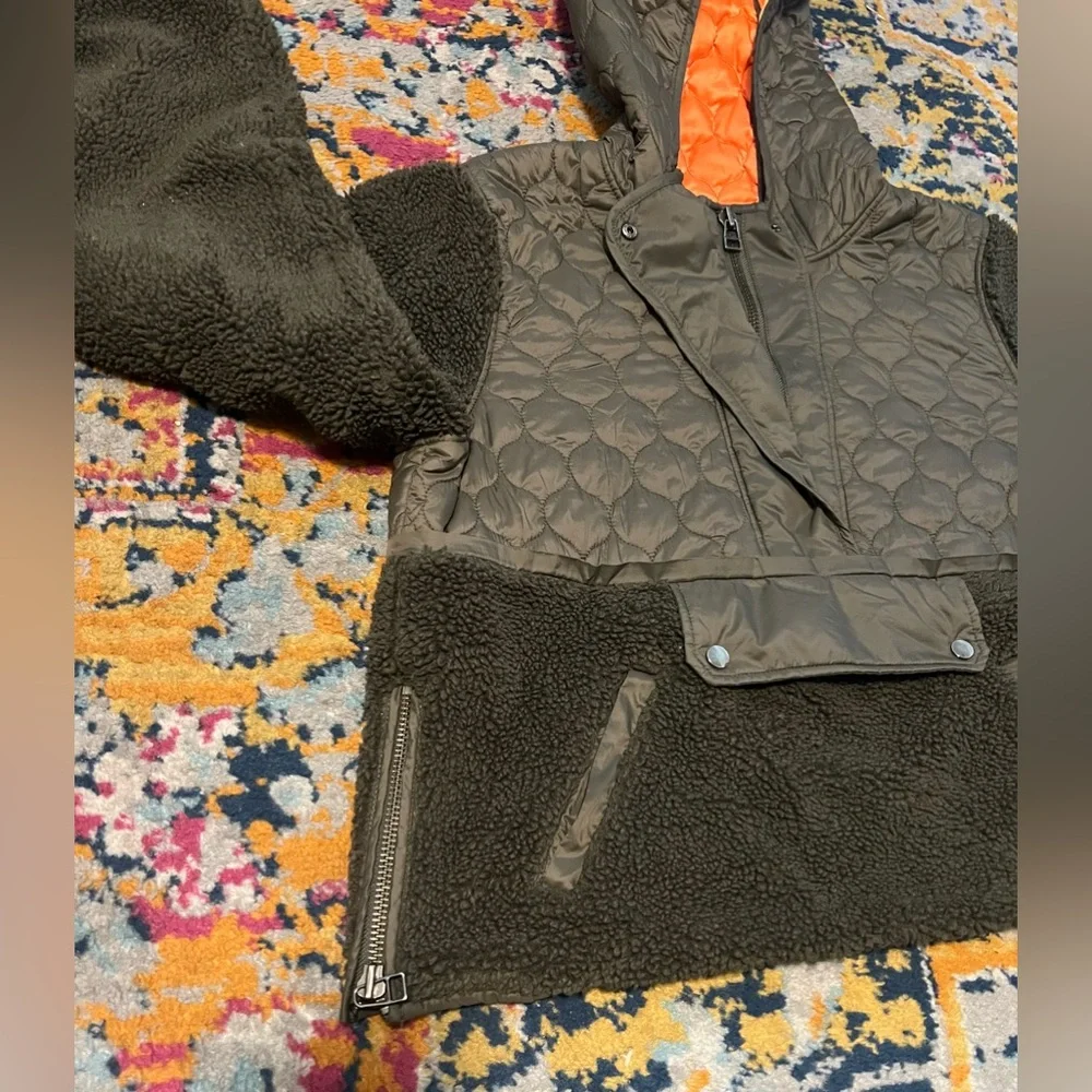 Veronica Beard Leo Sherpa Quilted Pullover - Picture 9 of 11